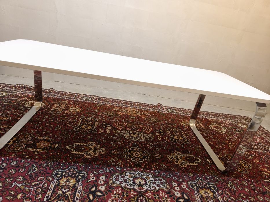 Запазен до 23 .12.2025 го.    Подарявам голям килим