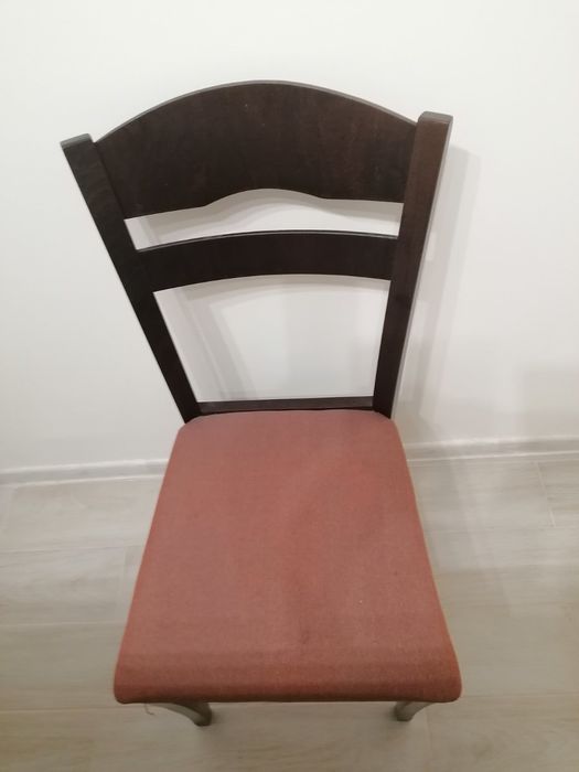 Кухненски столове в отлично състояние