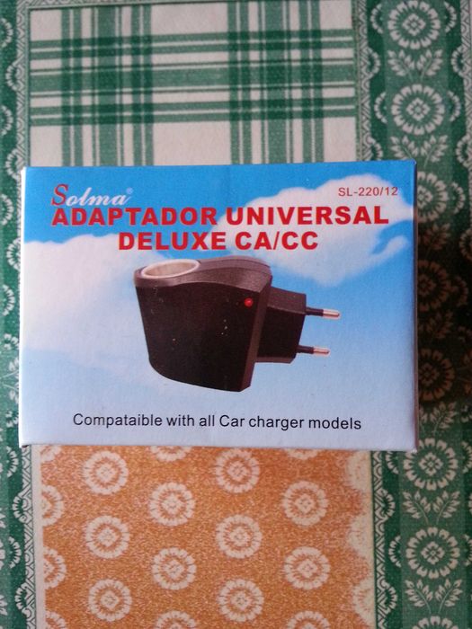 Alimentator 220V-12V cu mufa bricheta auto fara fir alimentare