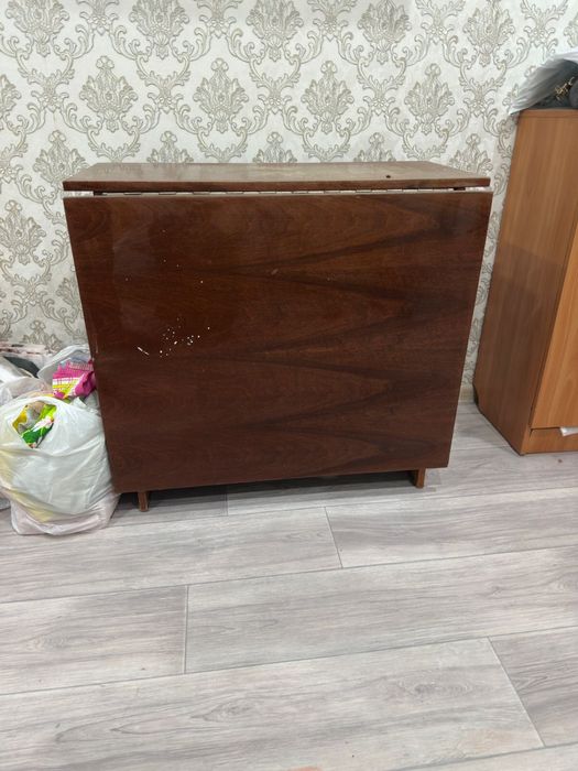 Продам стол книжка раскладной