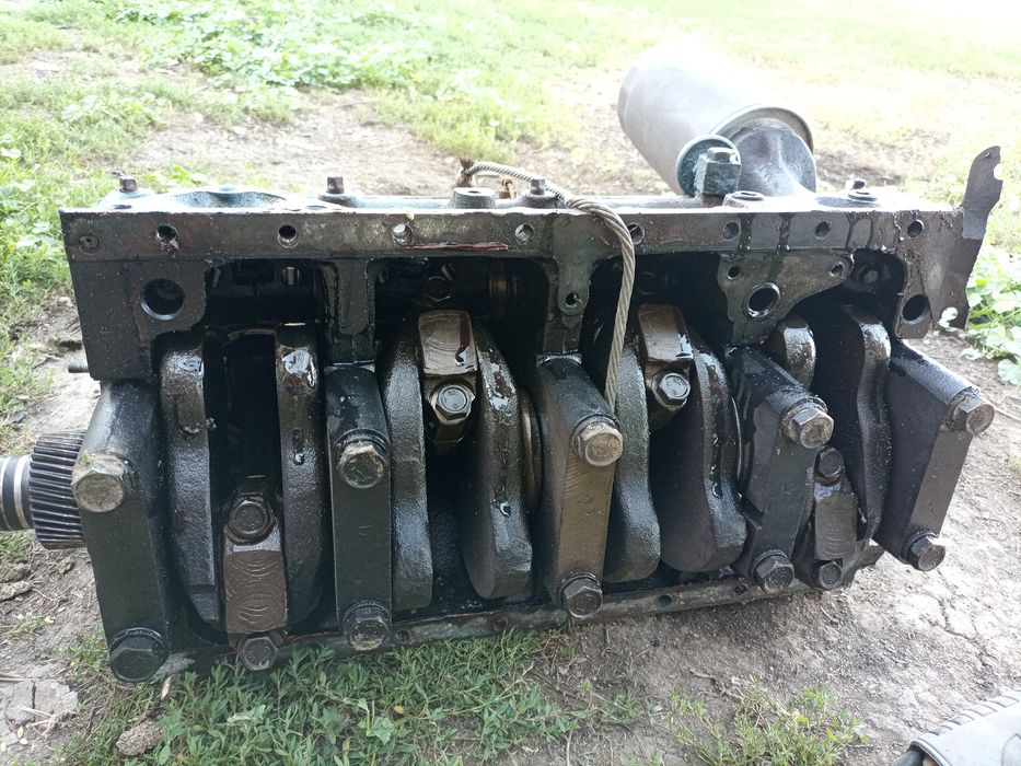 UTB 640 piese motor