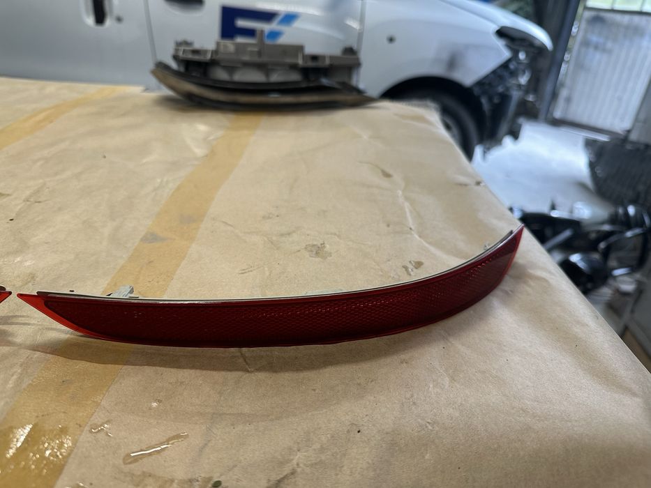 Светлоотразители за BMW X5  2010-2013