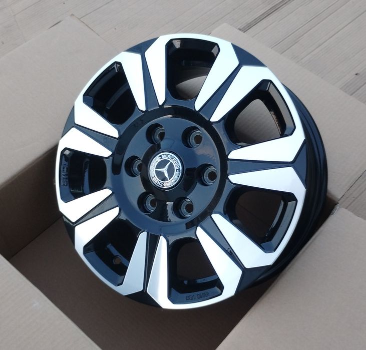 Jante 17 Mercedes Sprinter 6 x 130 R17
 Butuc dedicat 84.1 mm