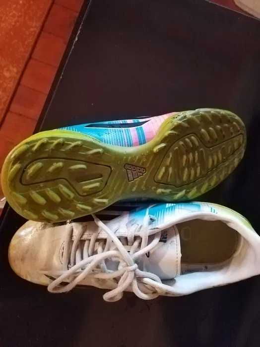 Ghete fotbal  Adidas nr 38