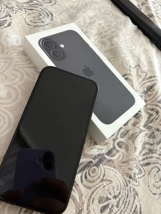 iPhone 16  128 GB black