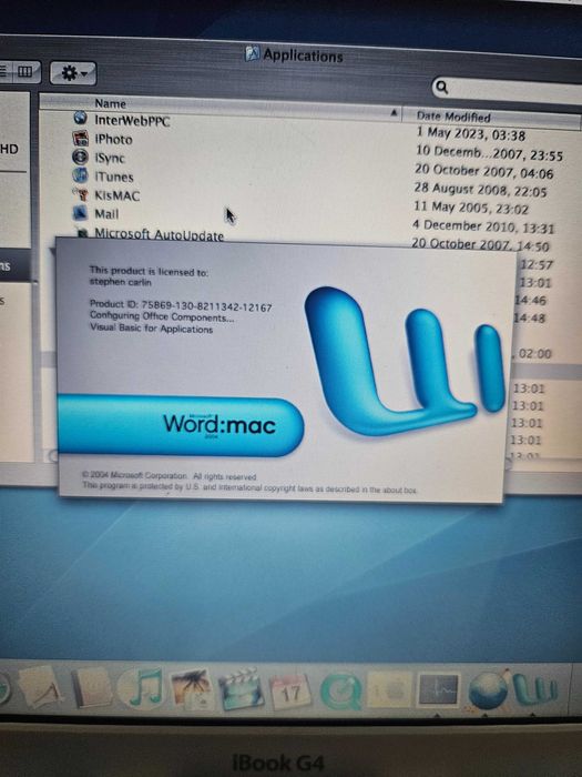 Ретро лаптоп Apple iBook G4