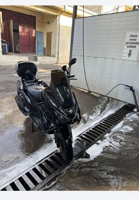 Tank skuter srochi sotiladi