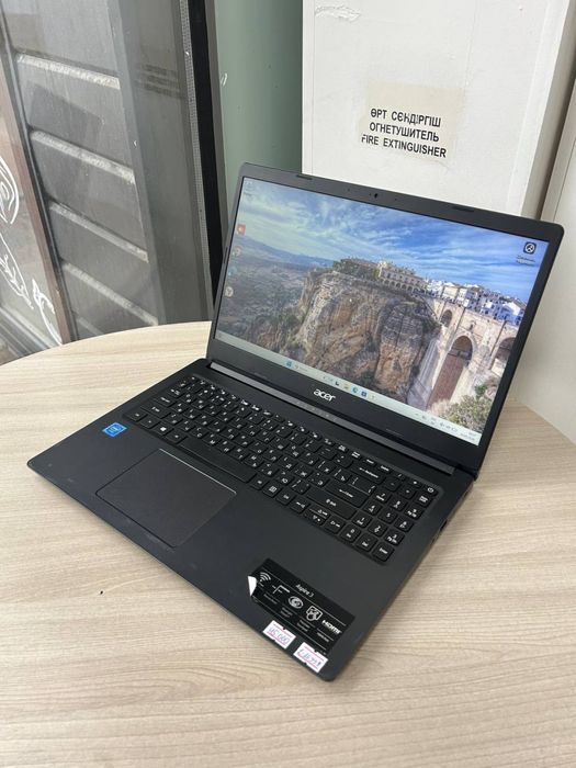 Acer celeron 4020