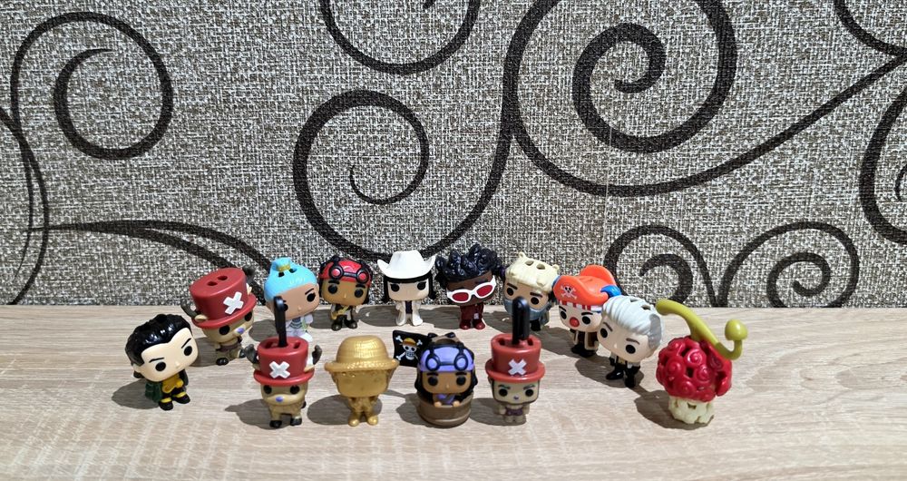 Kinder Joy 'One piece'.
