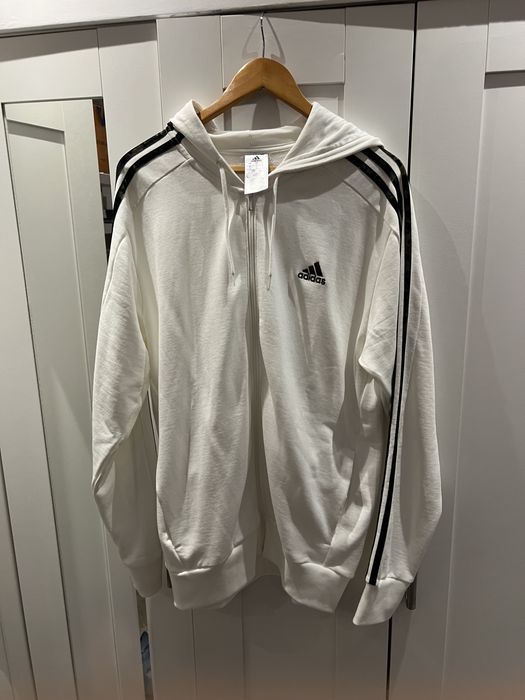 Bluză Adidas de molton cu fermoar alba cu dungi camo