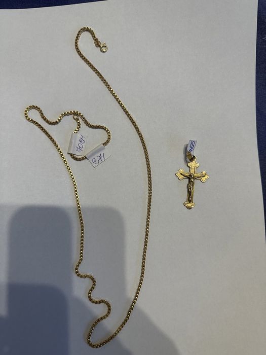 Aur de 14k-350lei/gr. si 18k-500lei/gr.