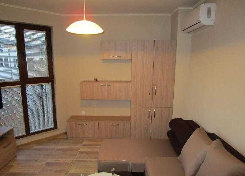 Двустаен апартамент във Възраждане!