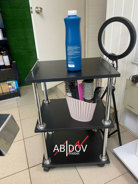 Тележка , помошница  ,  тумбочка  , этажерка  для салона красоты