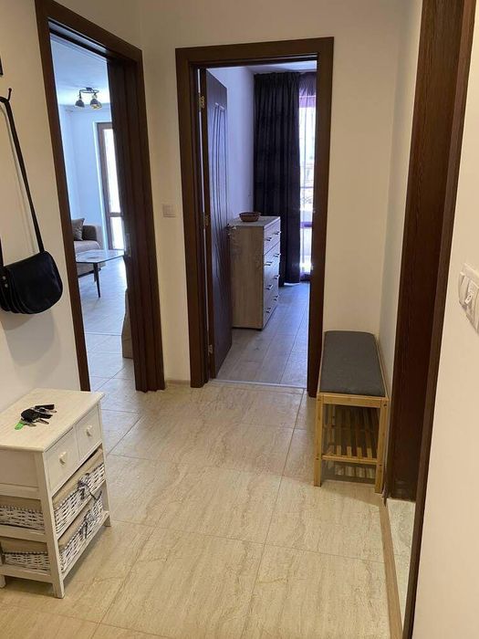 Дава се под наем Двустаен апартамент в Бургас, Лазур - 68 кв.м за 561 € - Снимка #2