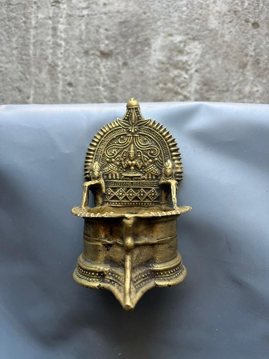 Lampa cu ulei din alamă