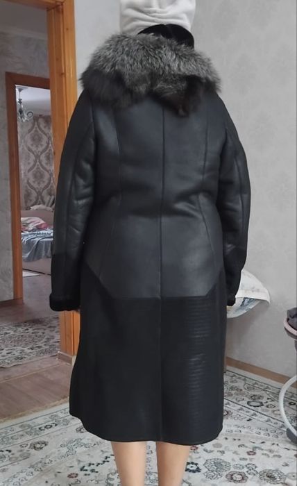 Продам женскую дублёнку.