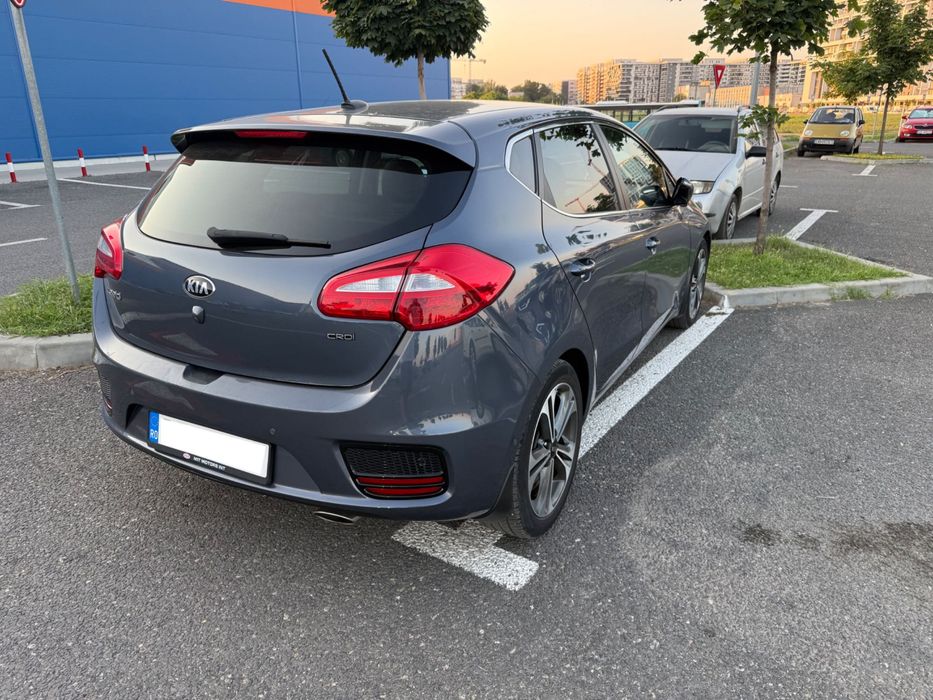 Kia Ceed 1.6 CRDi 136 CP | 64.000 km REALI | Unic Proprietar | Echipare TOP