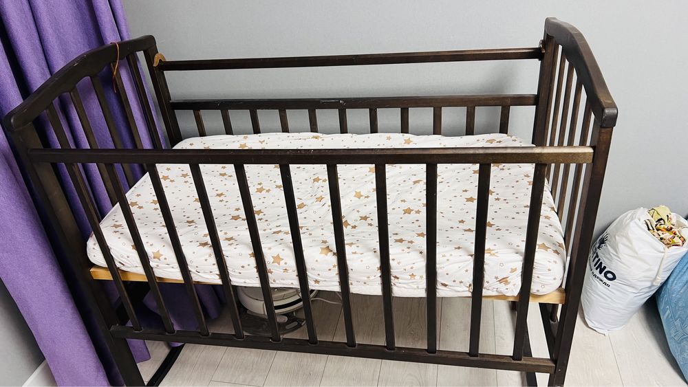 Кровать детская с матрасом.