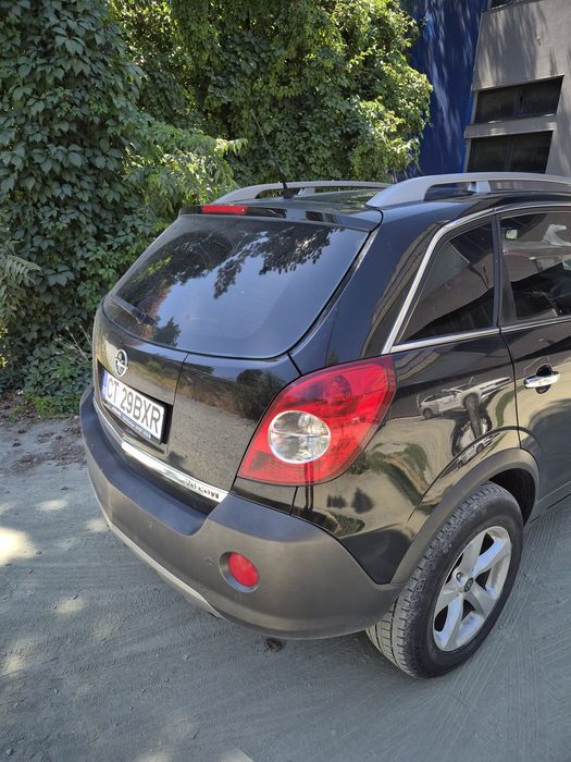 Vând Opel antara