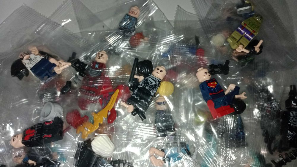 Lego фигурки. Лего человечки