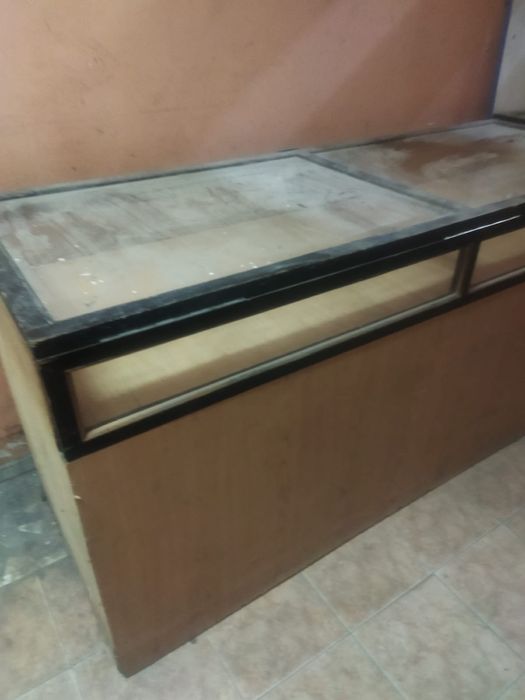 Витрины б/у 10000