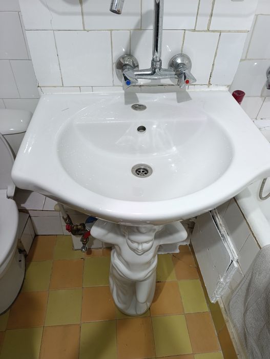 Chiuveta+picior (pedestal)