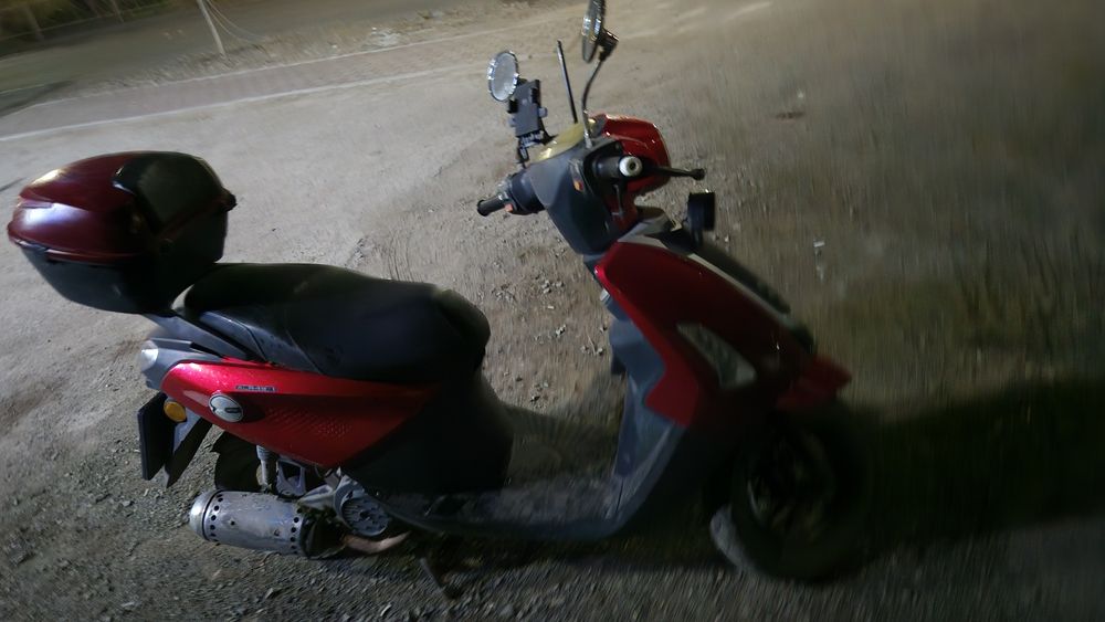 Продам скутер на ходу jog