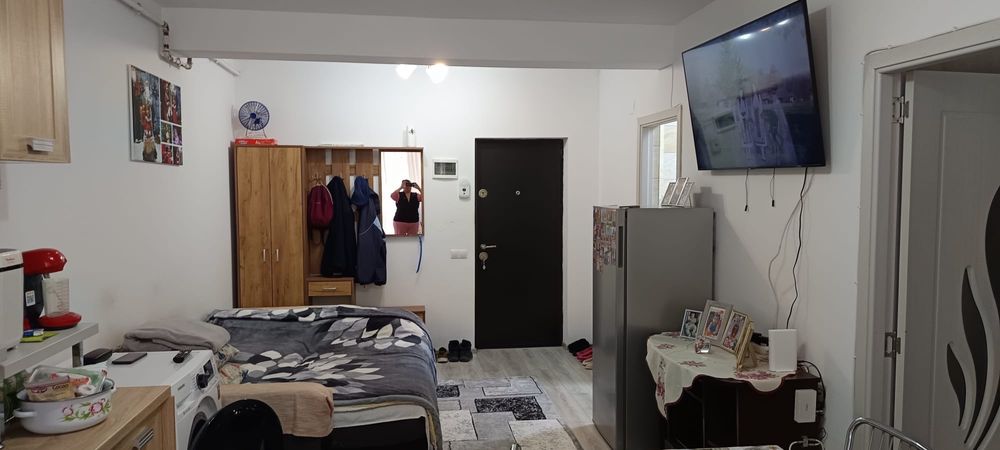 Vand apartament nou