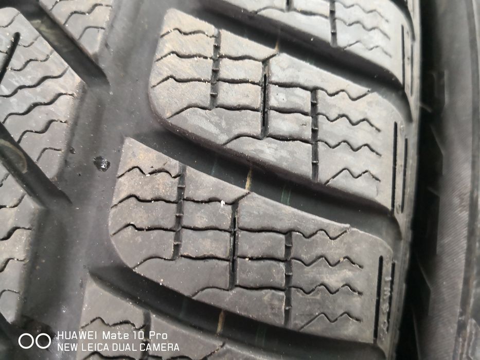 245 40 18 цола гуми  Pirelli dot 21