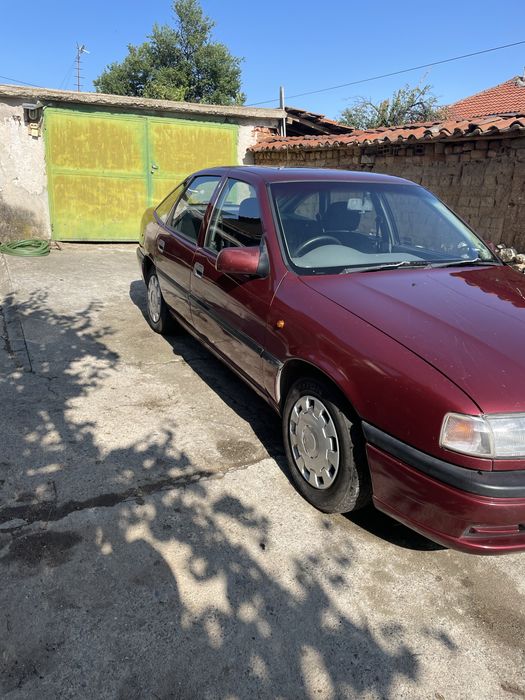Oпел вектра/vauxhall cavalier десен волан 1.8 /1995 много добро състояние