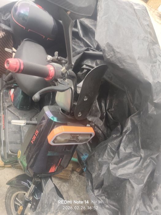 Skuter bonvi sotiladi