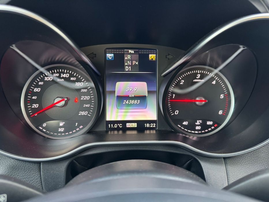 Mercedes-Benz c220