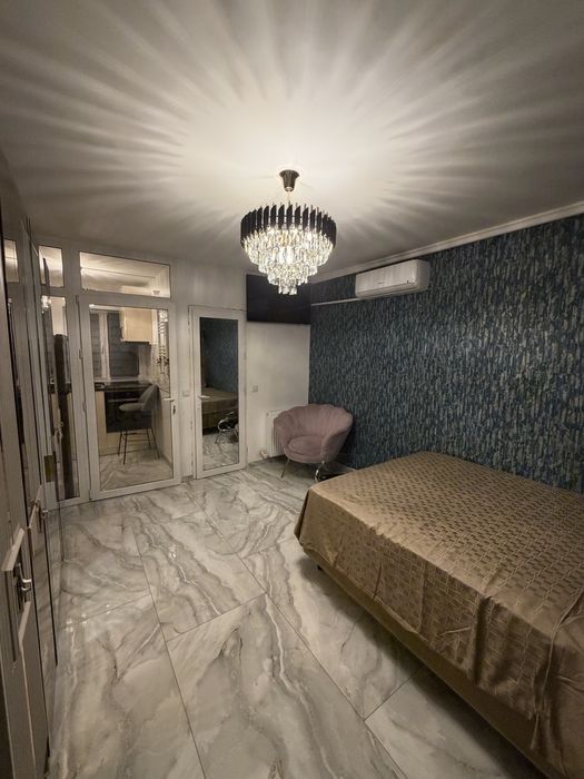 Inchiriez Garsoniera zona / Bila