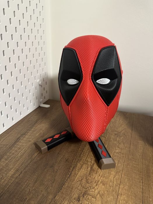 Deadpool маска - магнитна