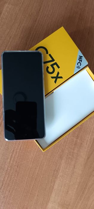 , продаётся смартфон Realme c75x состояние 10/10 идеал