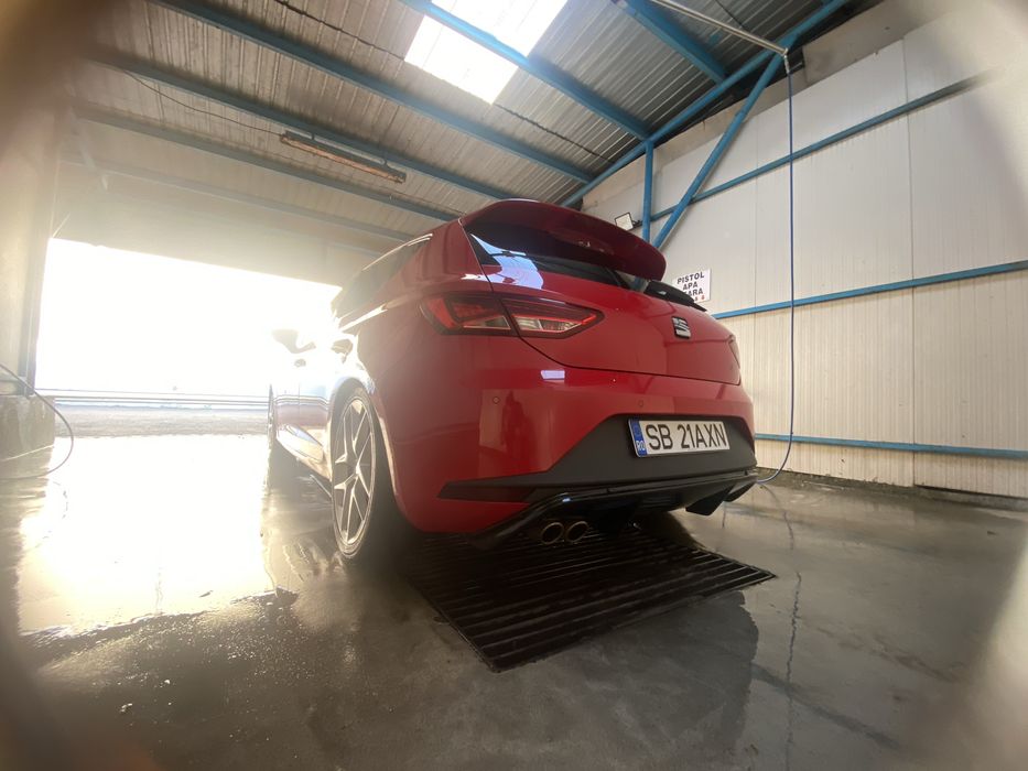 Seat Leon FR 5f 2015 2.0TDI 184 Cp