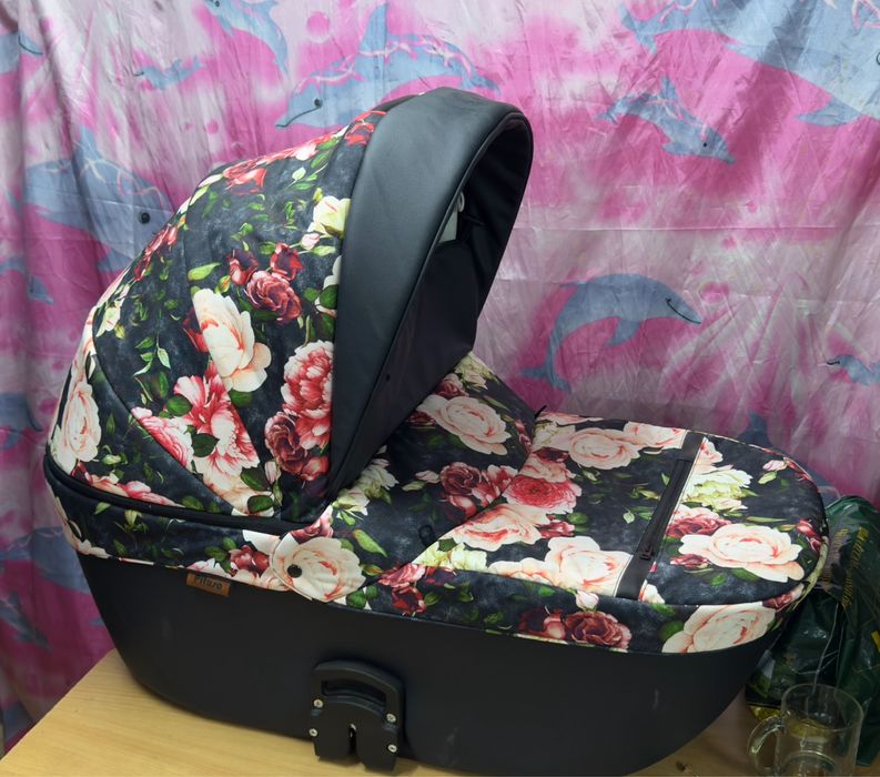 Коляска универсальная 2 в 1 Pituso Confort