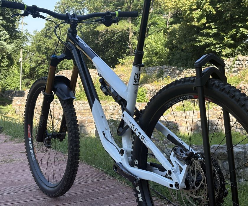 Commencal Meta AM/29 Signature топ Enduro
