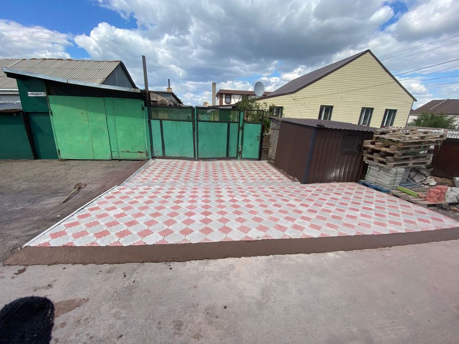 Укладка  плитки и брусчатки