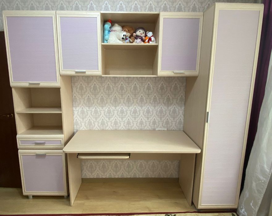 Продается детская стенка с кроватью