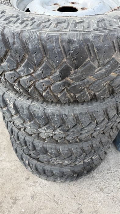 265/70/16 мт 60% протектор