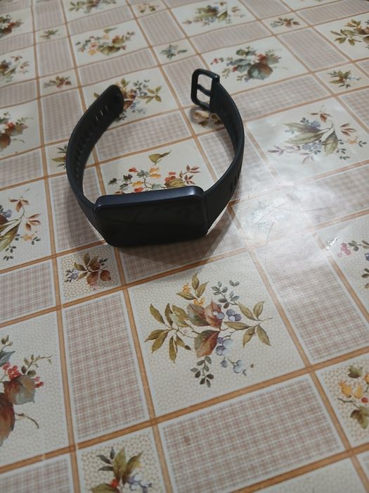Смарт часовник Huawei band 7