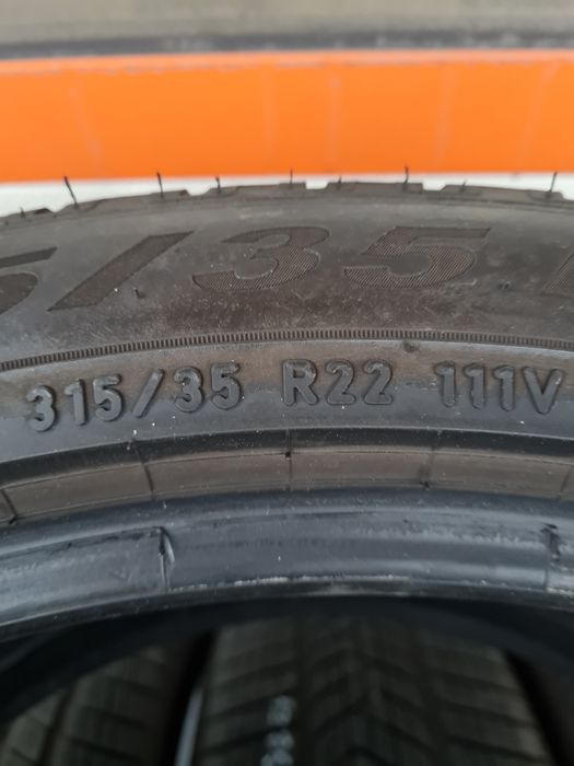 Зимни гуми Спорт П.PIRELLI Scorpion 315 35 R22  275 40 R22 дот 3821