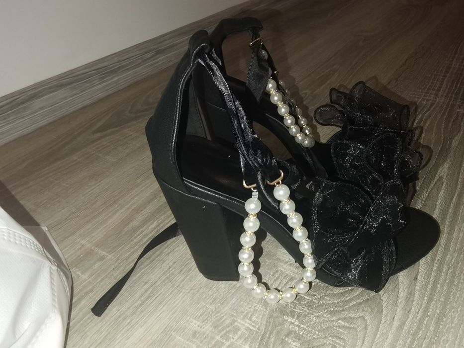 Vând urgent  loturi pentru mami și bebe în Sibiu