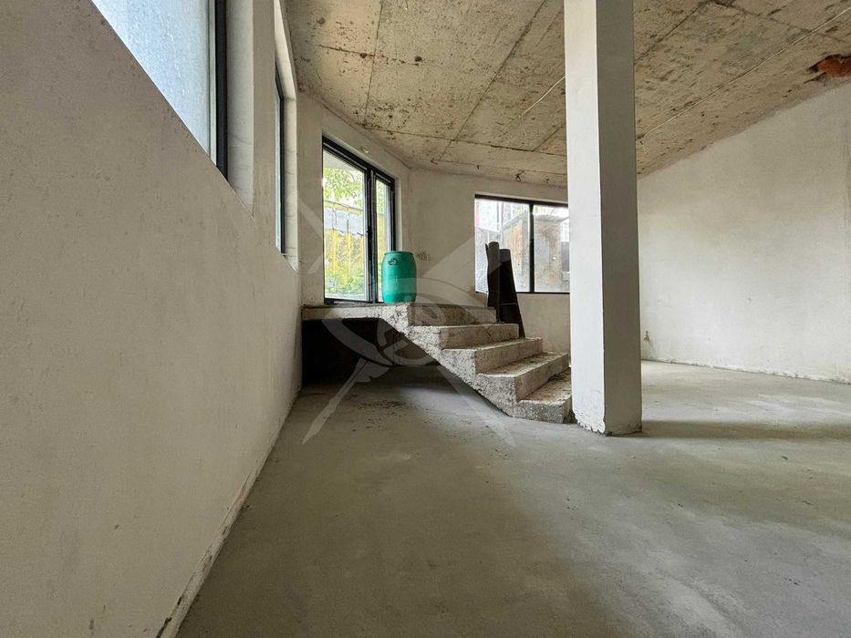 Продава се Магазин в Варна, Бизнес хотел - 75 кв.м за 1587 €/кв.м - Снимка #4