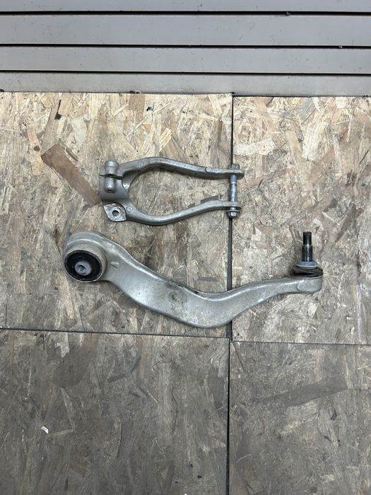 Brat suspensie bmw G70 i7 seria 7 stanga fata  2023-2025