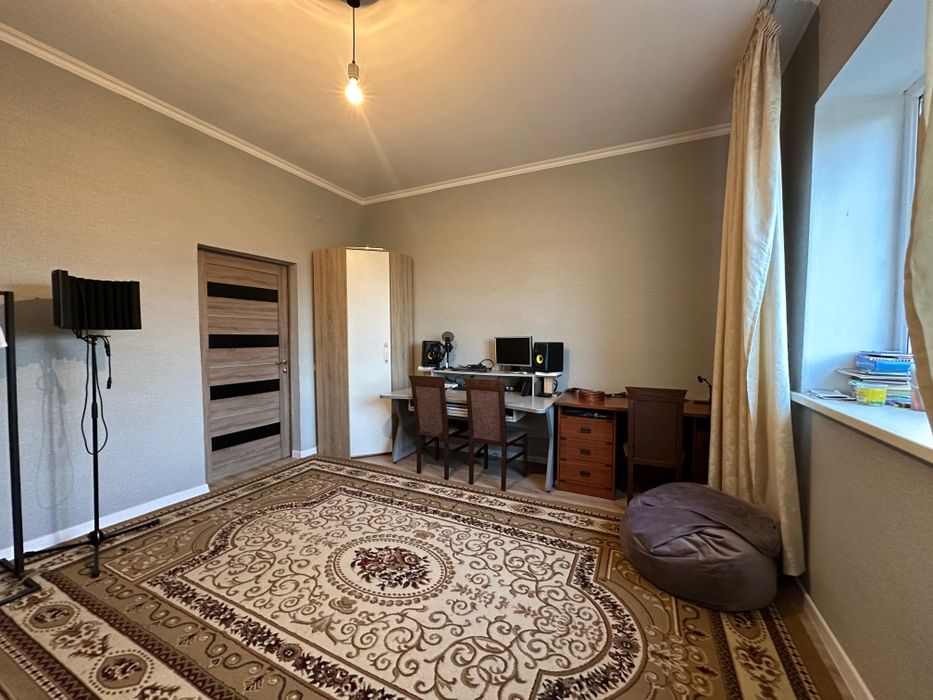 Продается 5 комнатный Дом