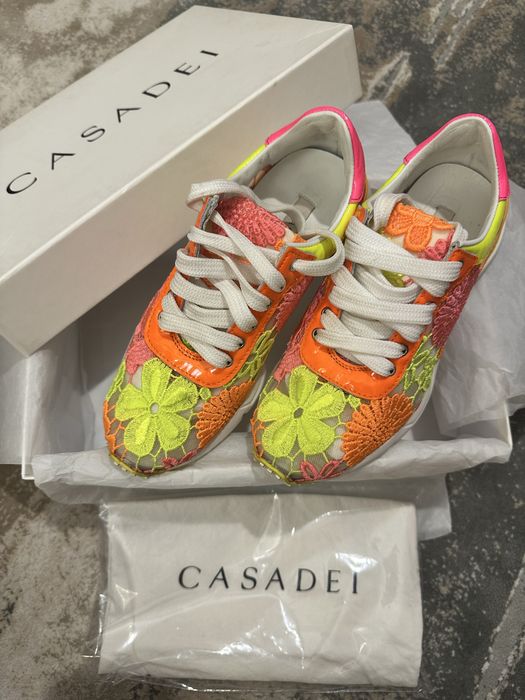 Оригинални Casadei маратонки с дантела, 35