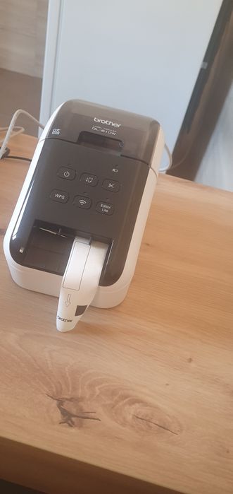 Vând imprimanta  brother noua