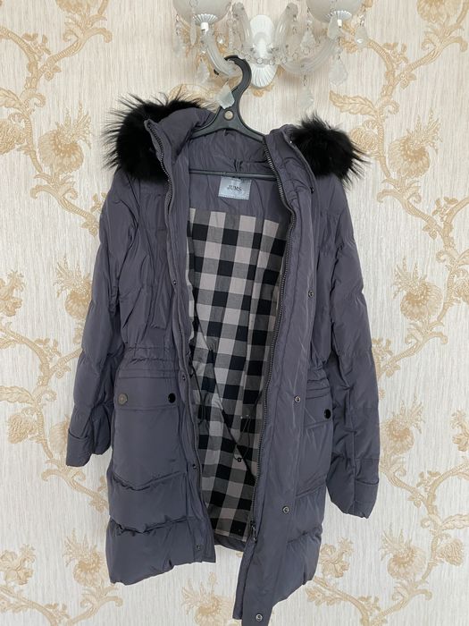 Продам удлиненную куртку на мальчика